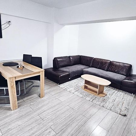 Apartament Dem Radulescu 3 Camere! Râmnicu Vâlcea Exteriör bild