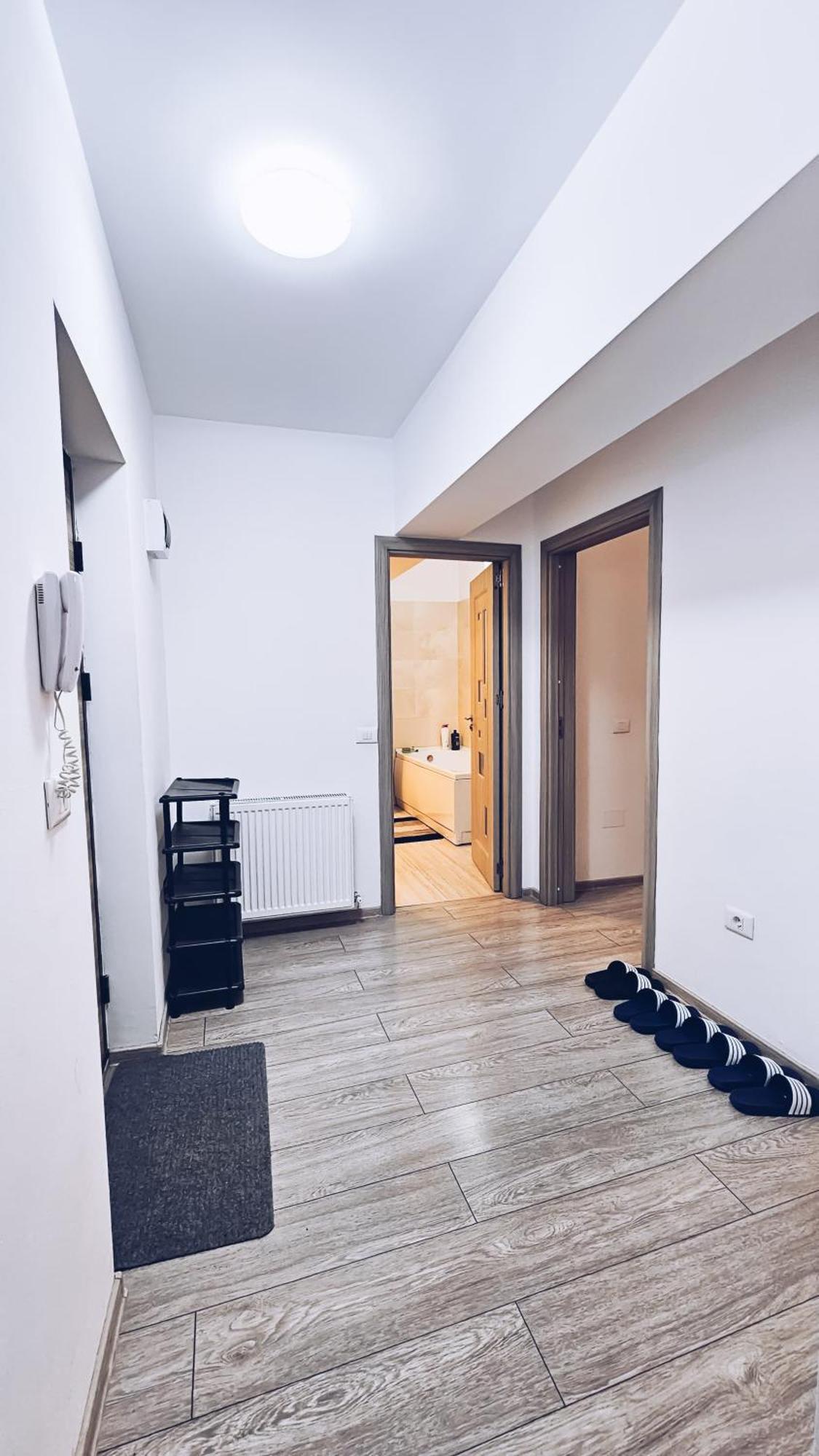 Apartament Dem Radulescu 3 Camere! Râmnicu Vâlcea Exteriör bild